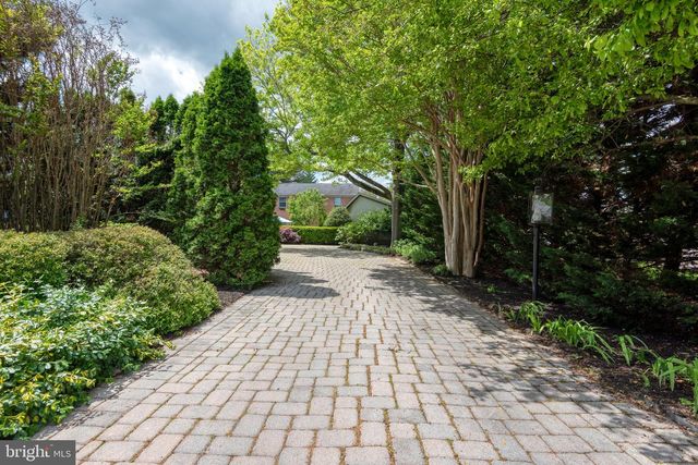 280 GRANT DR, Hanover, PA 17331