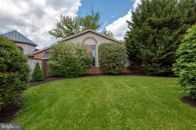 280 GRANT DR, Hanover, PA 17331