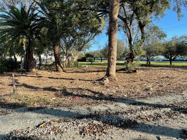 0 Bay St, Texas City, TX 77590