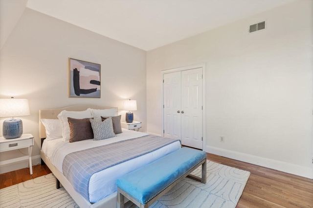 534 Massachusetts Avenue 6, Boston, MA 02118