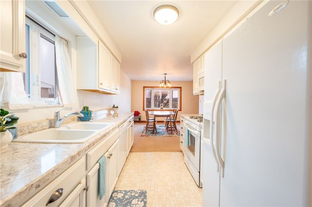 129 Franklin Dr, City Of Greensburg, PA 15601