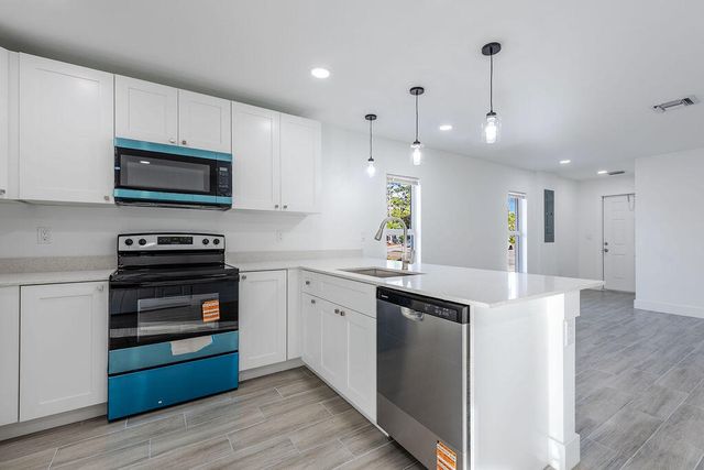 3244 SE Jefferson Street, Stuart, FL 34997