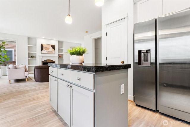 24015 221st Lane SE, Maple Valley, WA 98038