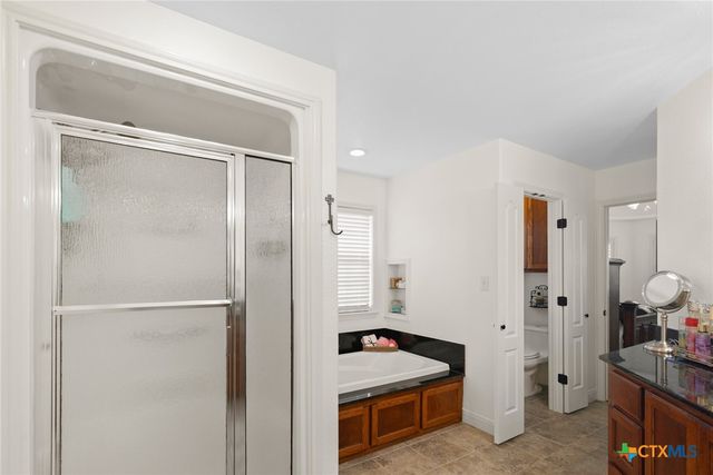 1144 Live Oak Drive, Inez, TX 77968