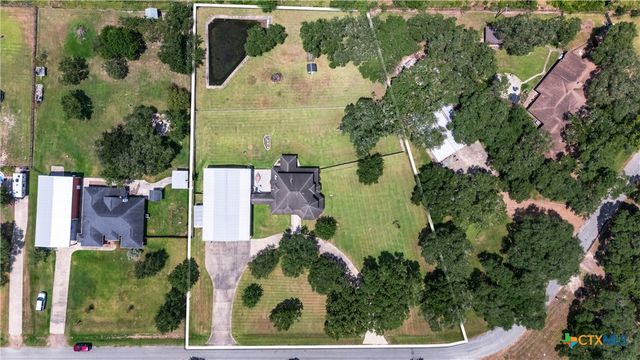 1144 Live Oak Drive, Inez, TX 77968