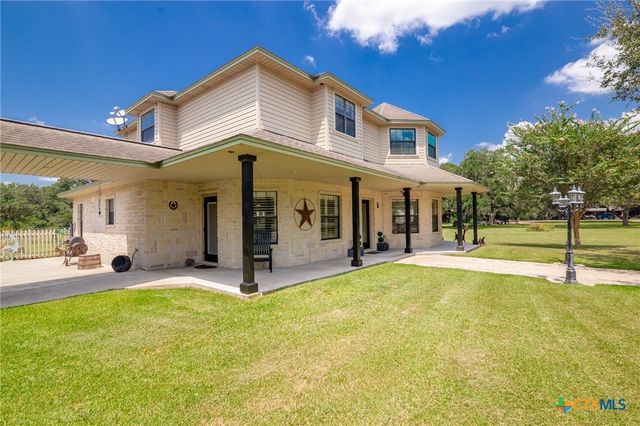1144 Live Oak Drive, Inez, TX 77968