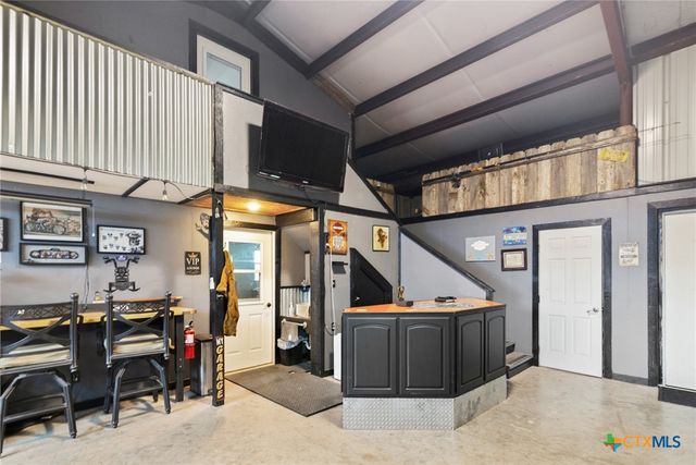 1144 Live Oak Drive, Inez, TX 77968