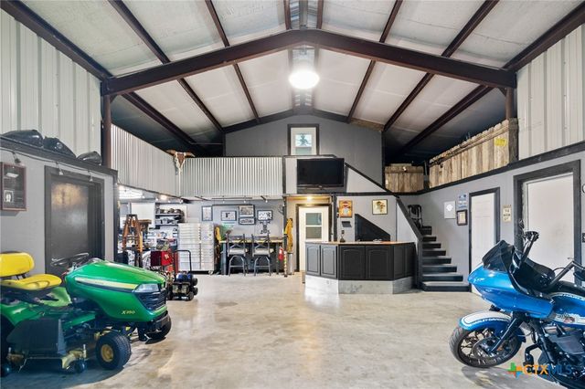 1144 Live Oak Drive, Inez, TX 77968