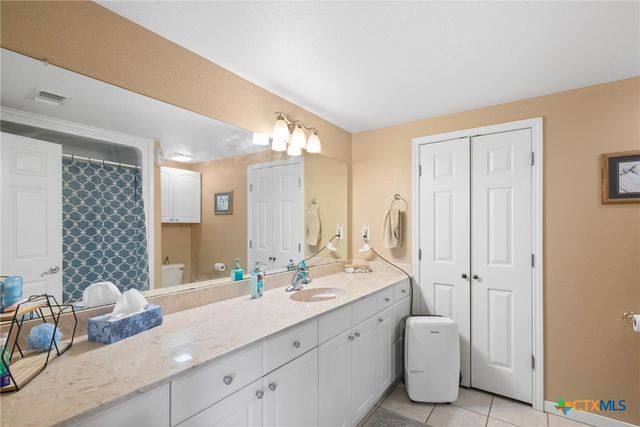 1144 Live Oak Drive, Inez, TX 77968