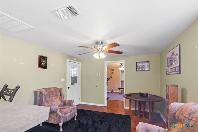 1144 Live Oak Drive, Inez, TX 77968