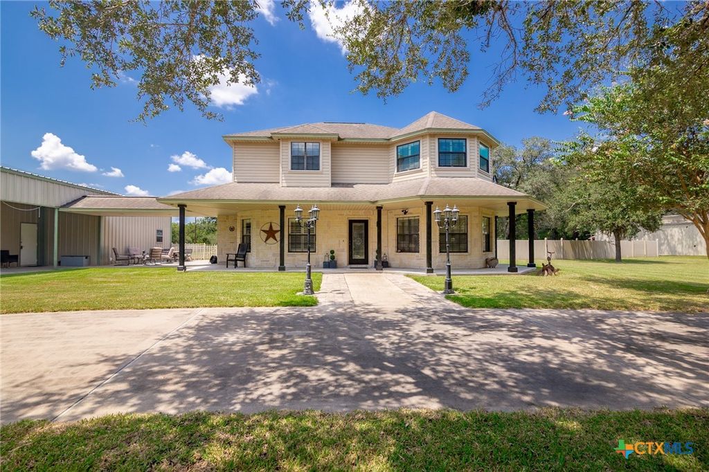 1144 Live Oak Drive, Inez, TX 77968