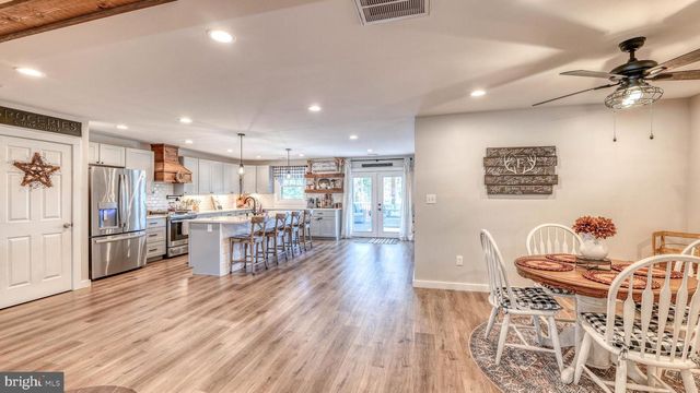 130 STAGE RD, Tuckerton, NJ 08087