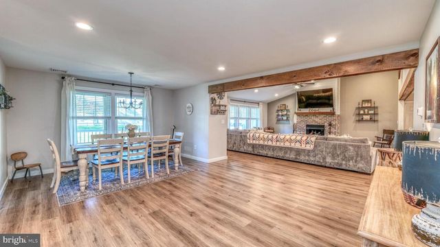 130 STAGE RD, Tuckerton, NJ 08087