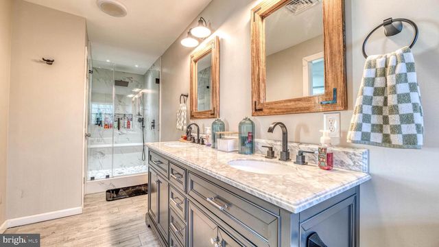 130 STAGE RD, Tuckerton, NJ 08087