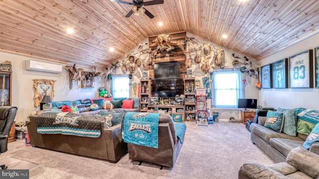 130 STAGE RD, Tuckerton, NJ 08087