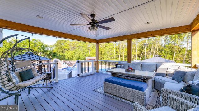 130 STAGE RD, Tuckerton, NJ 08087