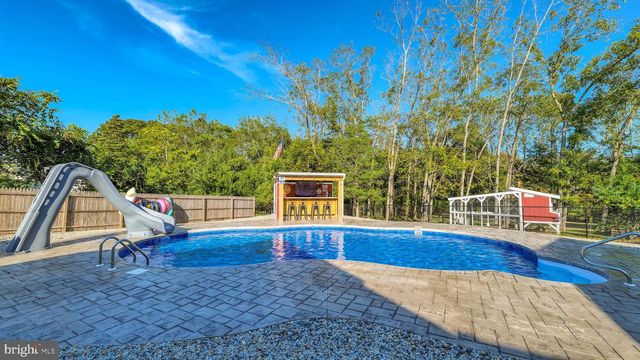 130 STAGE RD, Tuckerton, NJ 08087