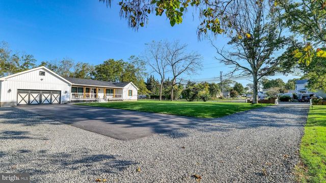 130 STAGE RD, Tuckerton, NJ 08087