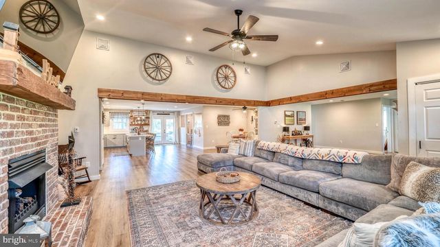 130 STAGE RD, Tuckerton, NJ 08087