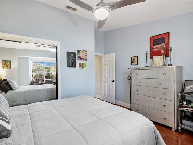 6642 Middlesex PL, Naples, FL 34104