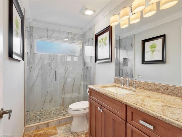 6642 Middlesex PL, Naples, FL 34104