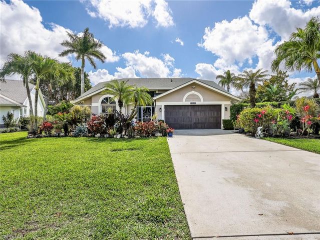 6642 Middlesex PL, Naples, FL 34104