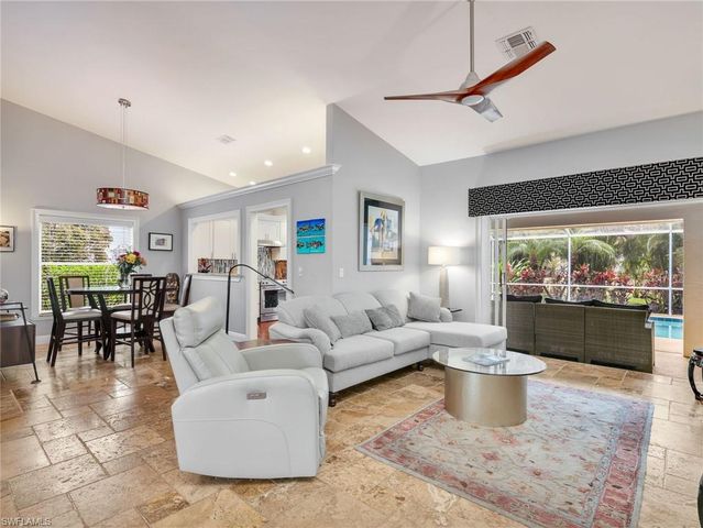 6642 Middlesex PL, Naples, FL 34104