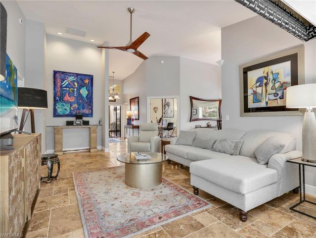 6642 Middlesex PL, Naples, FL 34104