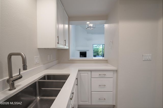 6079 N Golden Eagle Drive, Tucson, AZ 85750