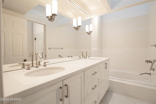 6079 N Golden Eagle Drive, Tucson, AZ 85750