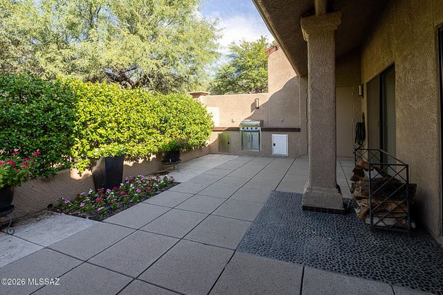 6079 N Golden Eagle Drive, Tucson, AZ 85750
