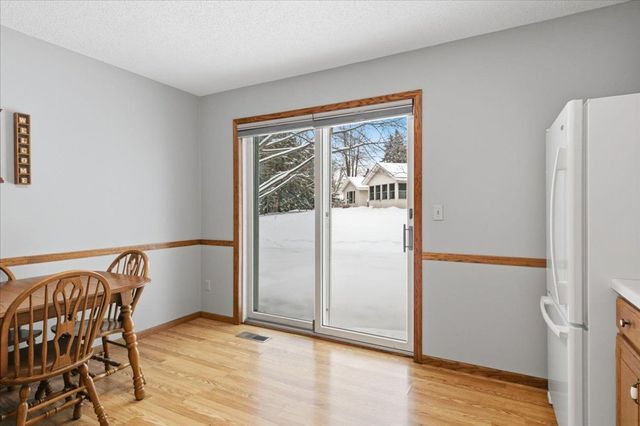 1079 S Pointe Drive, Hastings, MN 55033