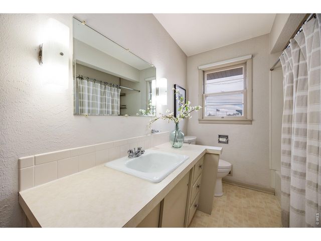 2431 W 6th St, Greeley, CO 80634