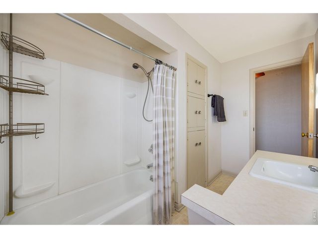 2431 W 6th St, Greeley, CO 80634