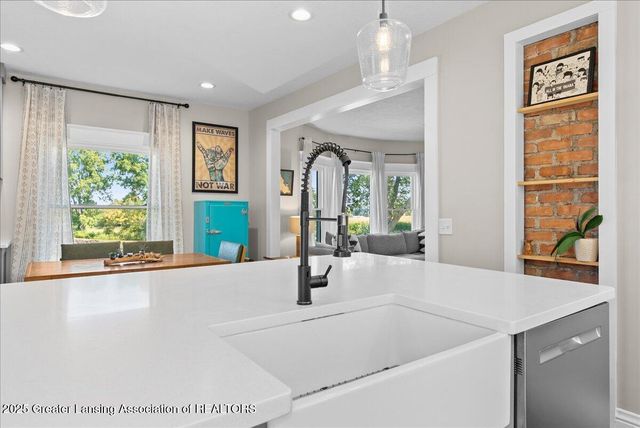 6717 N Royston Road, Potterville, MI 48876