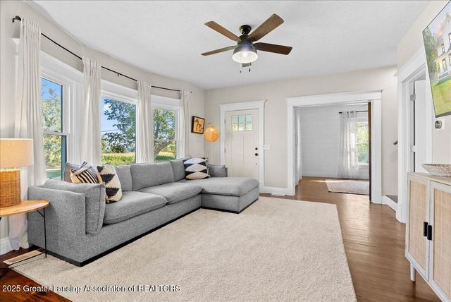 6717 N Royston Road, Potterville, MI 48876