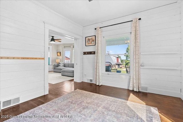 6717 N Royston Road, Potterville, MI 48876