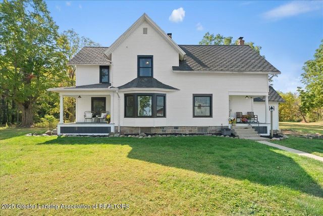 6717 N Royston Road, Potterville, MI 48876