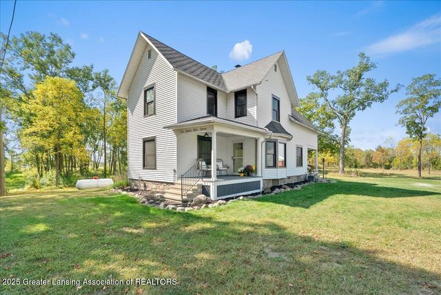 6717 N Royston Road, Potterville, MI 48876