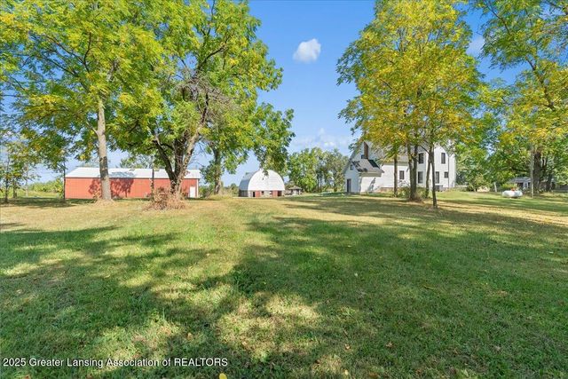 6717 N Royston Road, Potterville, MI 48876