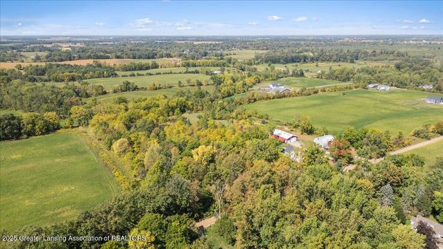 6717 N Royston Road, Potterville, MI 48876