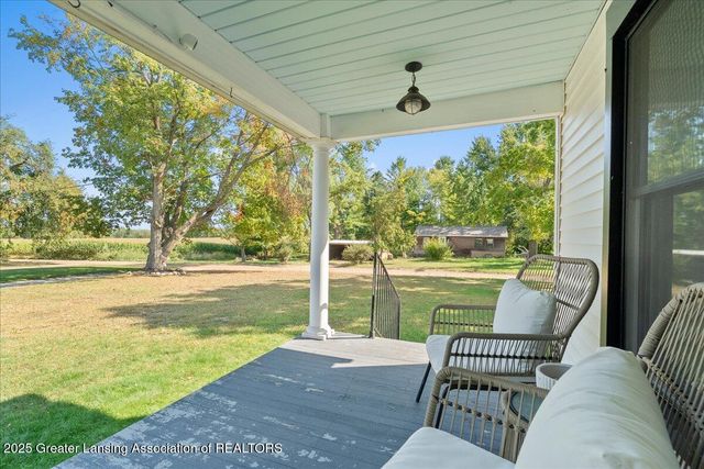 6717 N Royston Road, Potterville, MI 48876