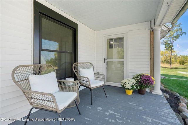 6717 N Royston Road, Potterville, MI 48876