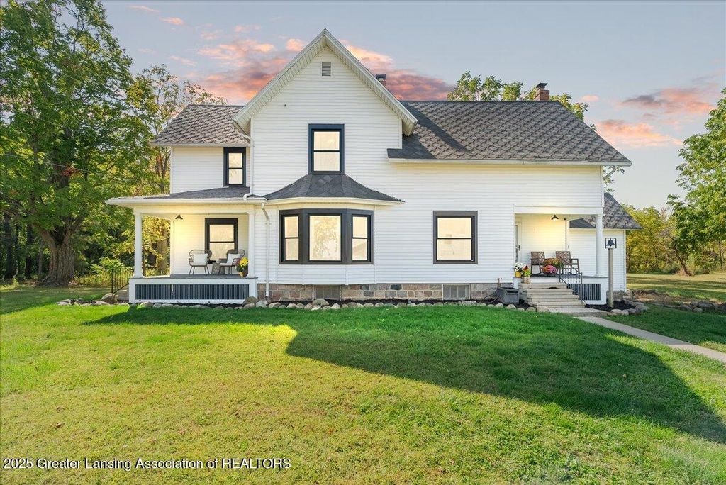 6717 N Royston Road, Potterville, MI 48876