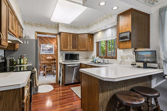 16042 6th Street N, Lakeland, MN 55043