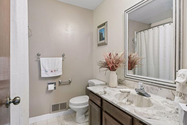 16042 6th Street N, Lakeland, MN 55043