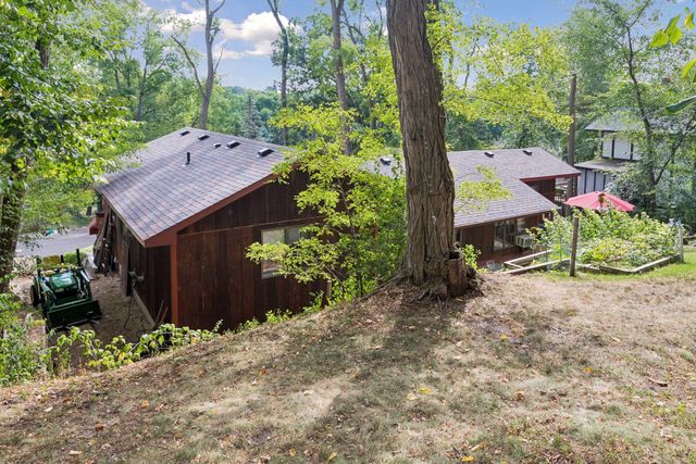 16042 6th Street N, Lakeland, MN 55043