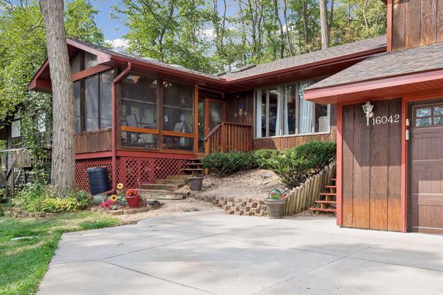 16042 6th Street N, Lakeland, MN 55043