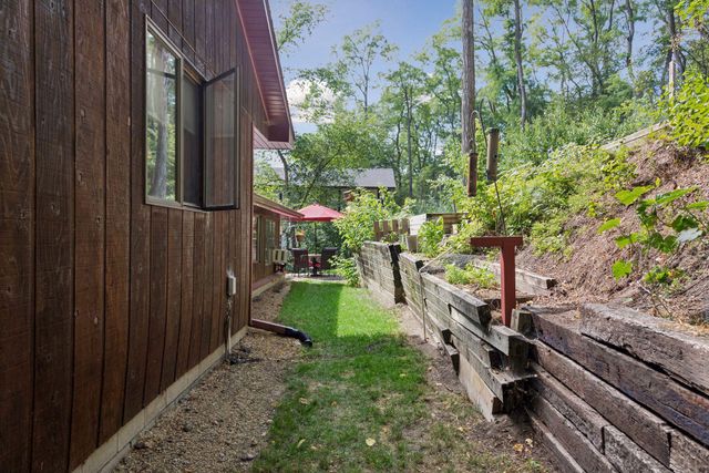 16042 6th Street N, Lakeland, MN 55043