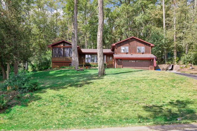 16042 6th Street N, Lakeland, MN 55043